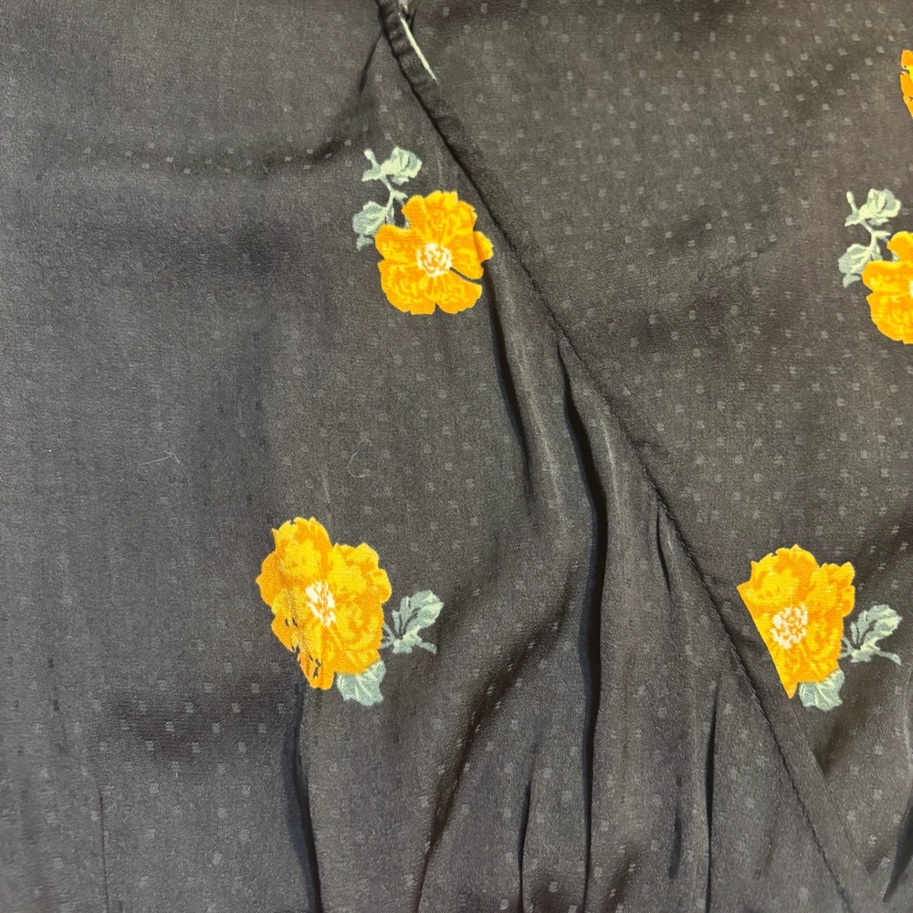 Madewell Top Small Bubble-Sleeve Wrap Top Black Floating Florets Yellow Floral - Picture 11 of 16